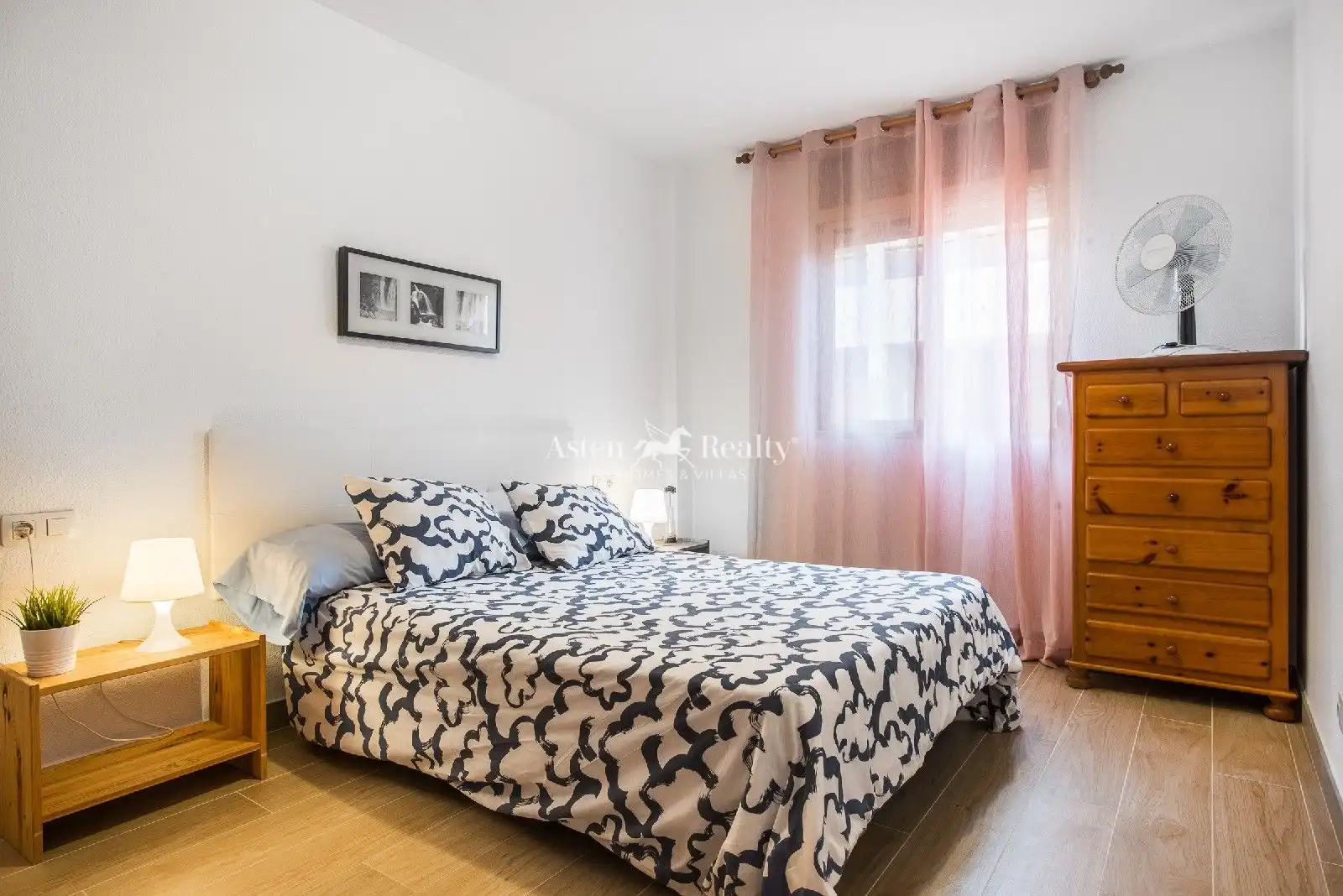 Habitación de Ático en venta en Arona con Terraza, Trastero y Piscina