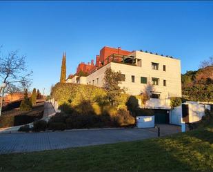 Vista exterior de Pis de lloguer en Valladolid Capital amb Calefacció, Jardí privat i Piscina comunitària