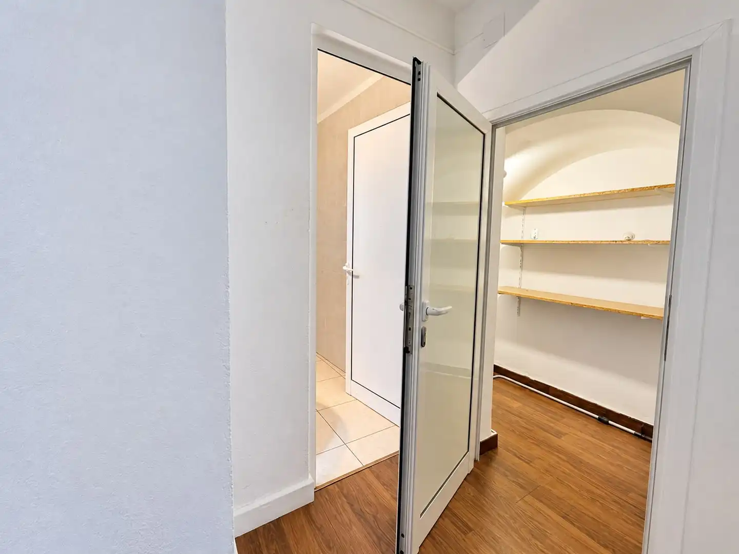 Business premises to rent in Carrer dels Tints 18, imagen 4