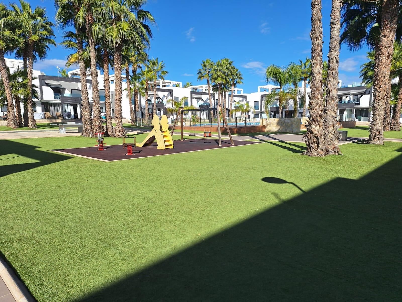 Terrace of House or chalet for sale in Orihuela  with Air Conditioner, Private garden and Terrace