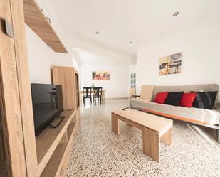 Living room of Flat for sale in  Granada Capital  with Heating and Balcony