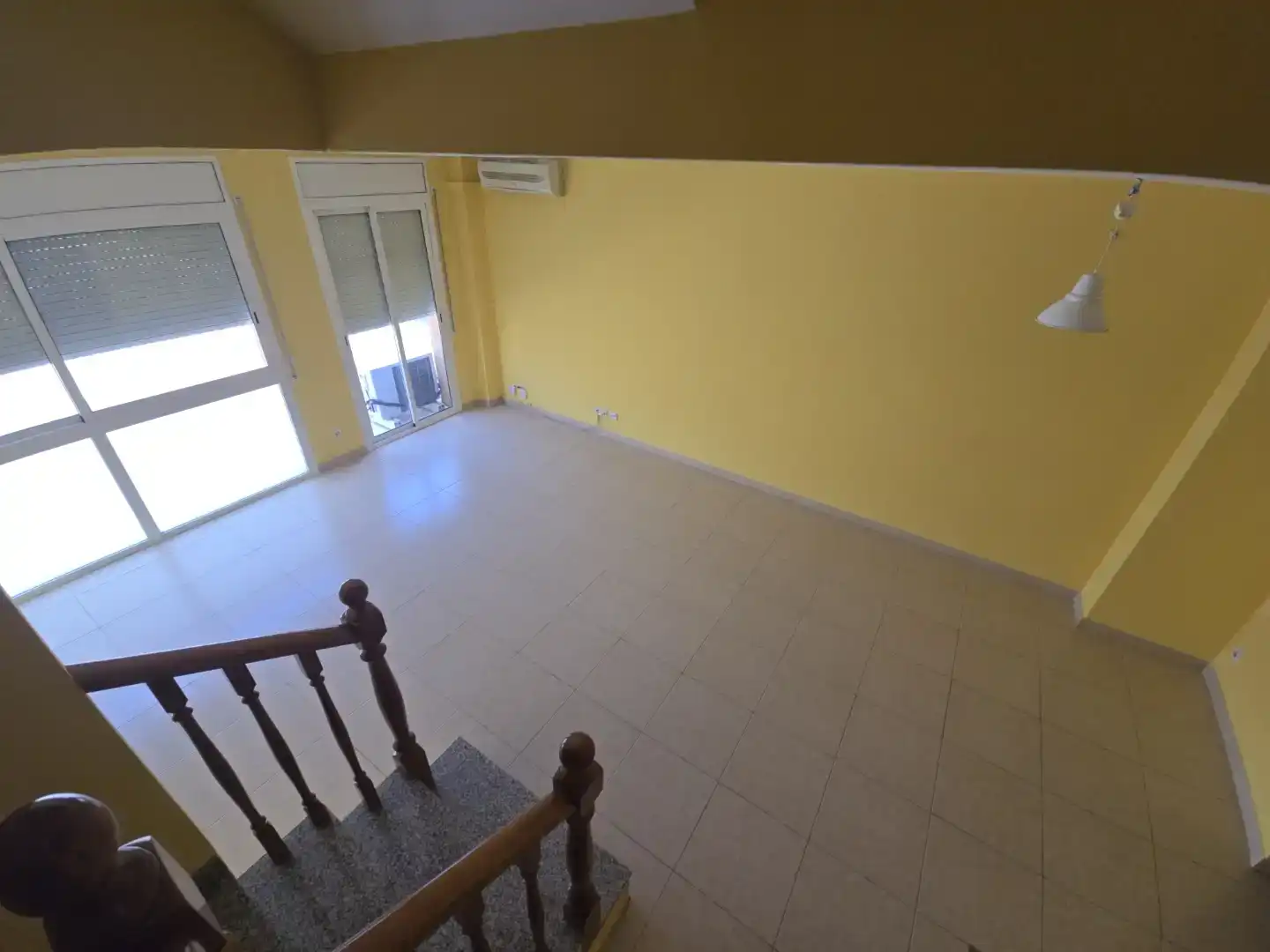 Einfamilien-Reihenhaus zum Verkauf in Mataró mit Klimaanlage und Balkon