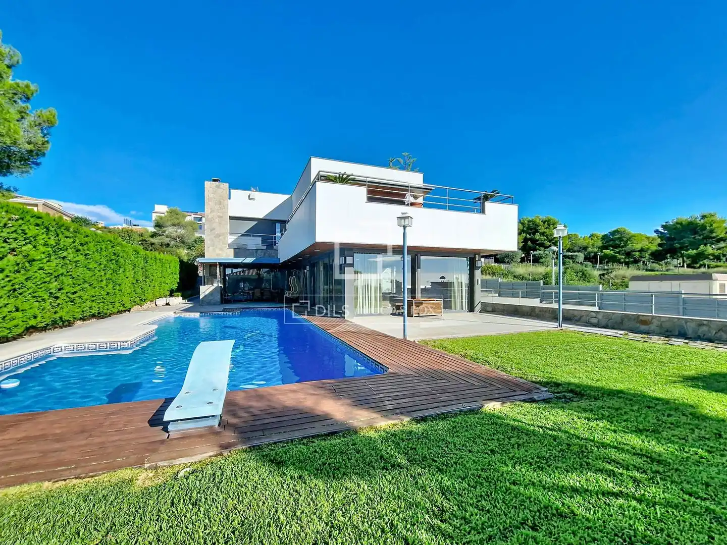 Xalet amb terrassa en venda a Cunit Residencial