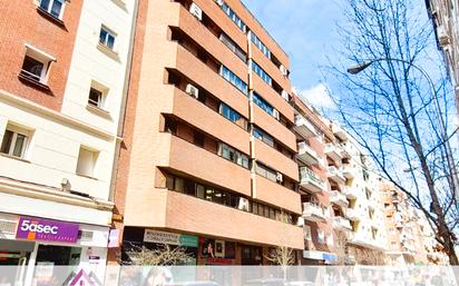 Exterior view of Flat to rent in  Madrid Capital  with Air Conditioner, Heating and Terrace