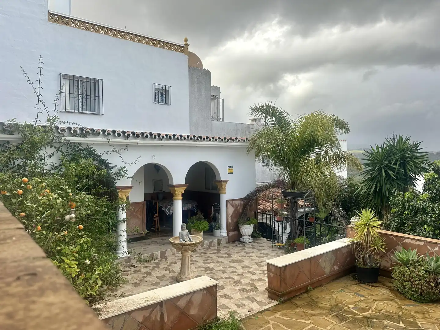 Vista exterior de Casa adosada en venda en Manilva amb Terrassa, Balcó i Piscina comunitària