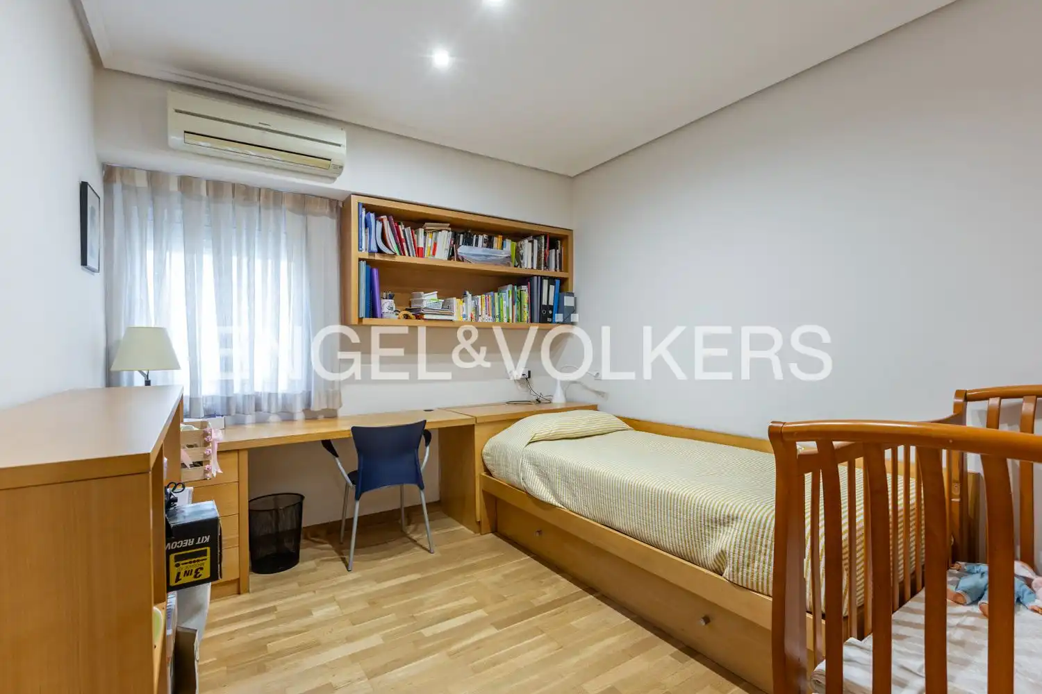 Habitación de Piso en venta en Valencia con Aire acondicionado, Calefacción y Balcón