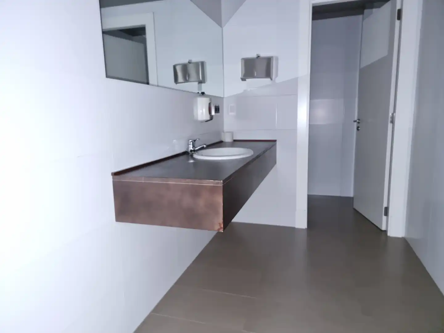 Local comercial de lloguer a Rúa do Hórreo, imagen 13