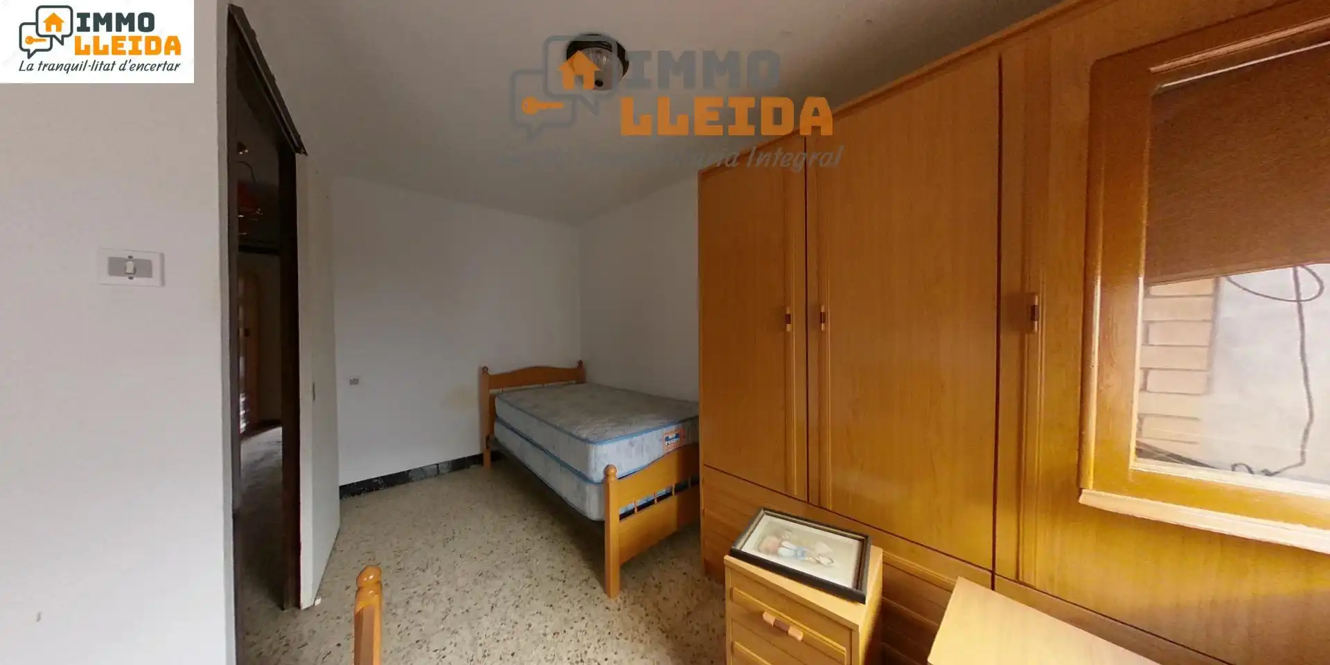 Habitación de Casa adosada en venta en Artesa de Segre con Calefacción, Trastero y Amueblado