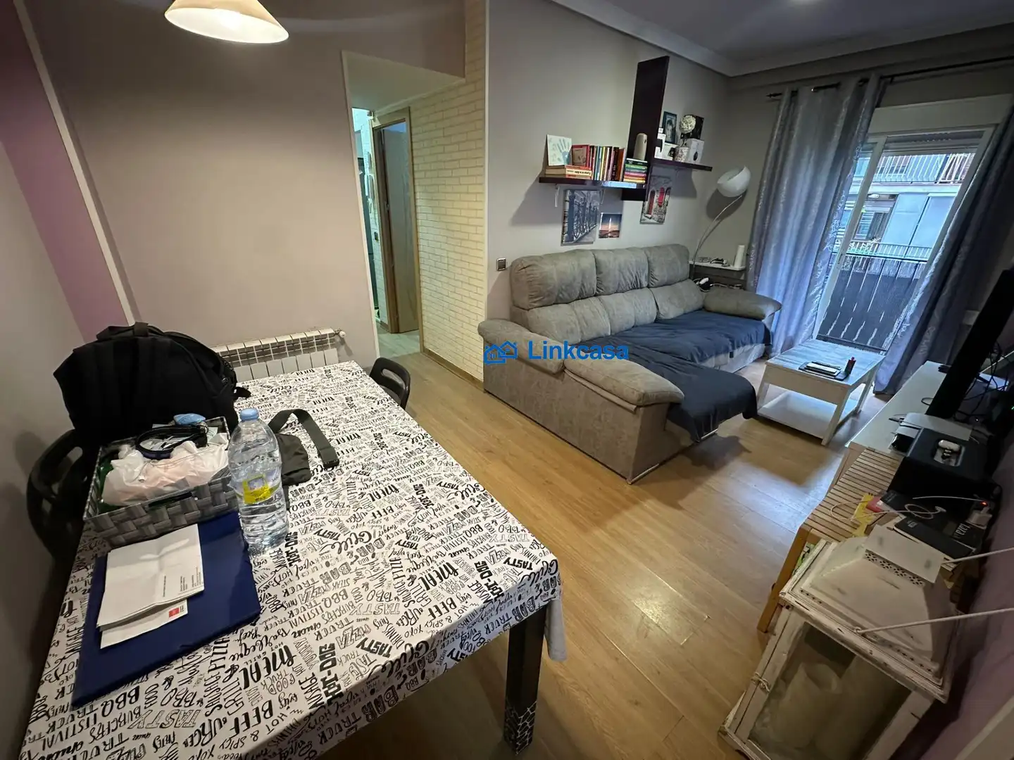 Sala d'estar de Pis en venda en Madrid amb Calefacció i Terrassa