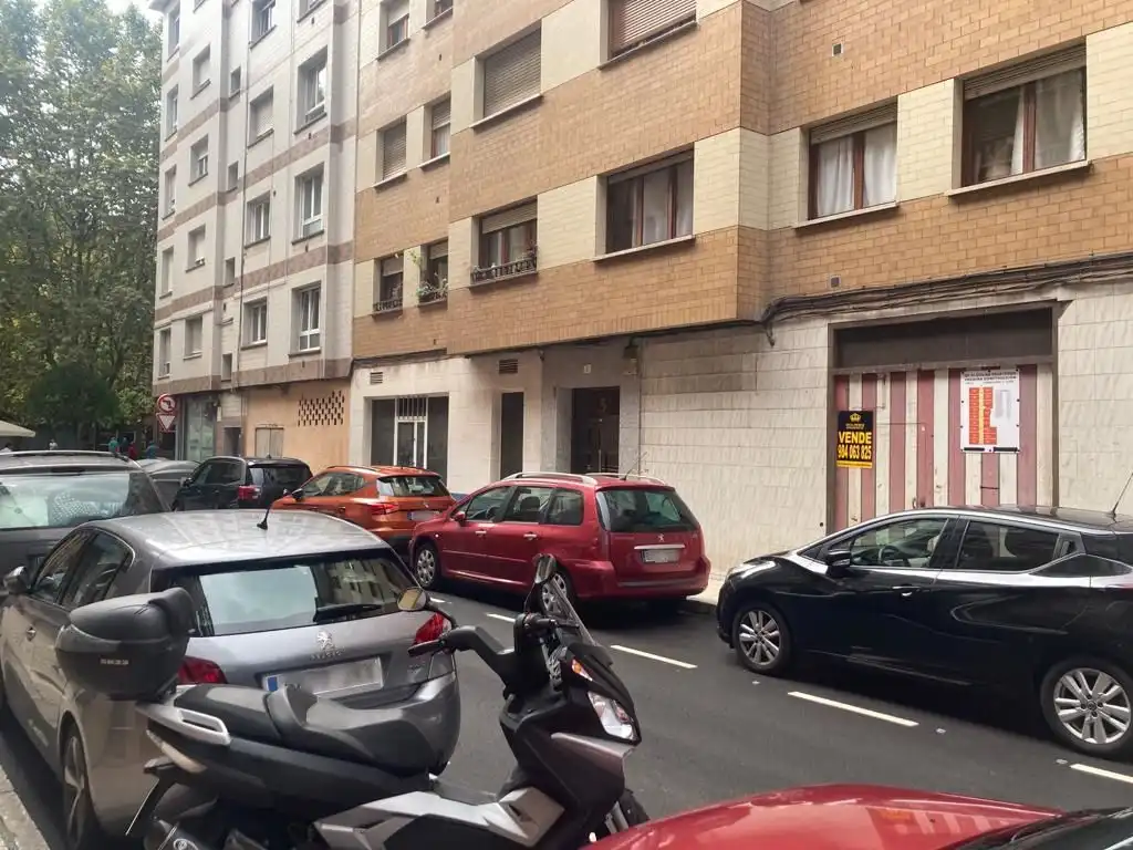 Local commercial à vendre à N/A