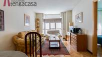 Sala d'estar de Apartament de lloguer en  Madrid Capital amb Aire condicionat, Calefacció i Parquet