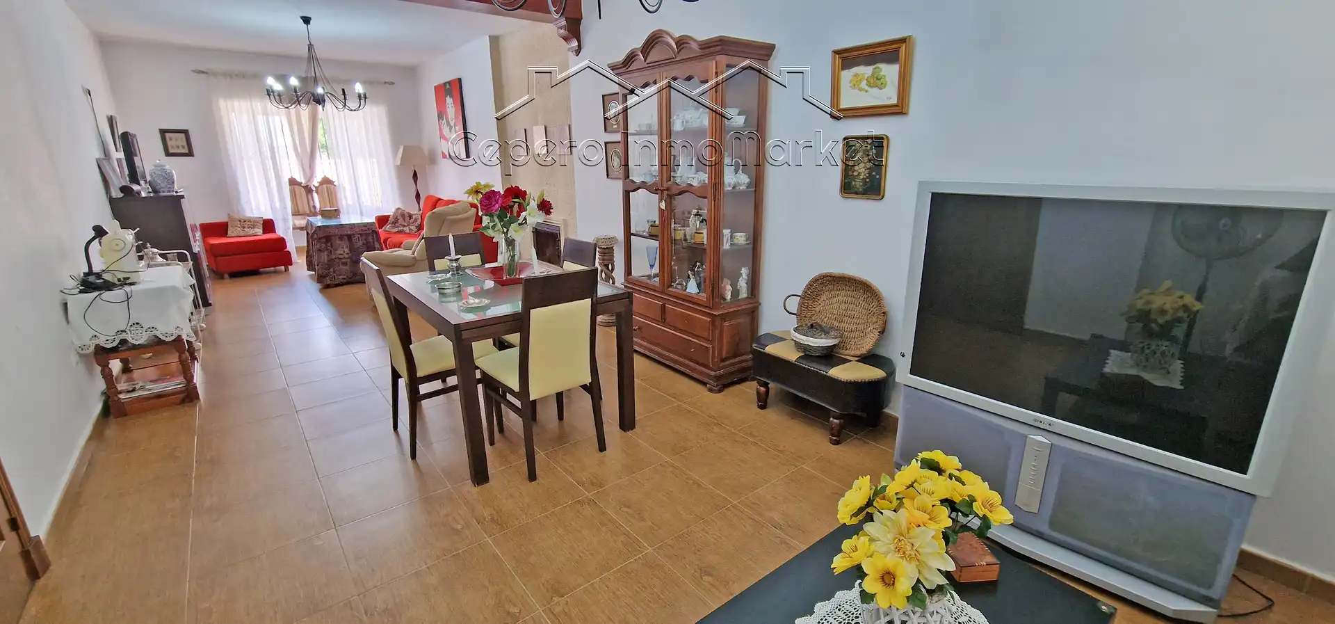 Sala d'estar de Casa o xalet en venda en El Puerto de Santa María amb Aire condicionat, Jardí privat i Piscina