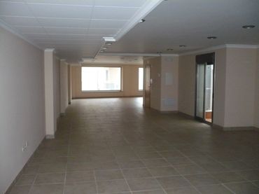 Gewerbefläche zum Verkauf in Casco Urbano