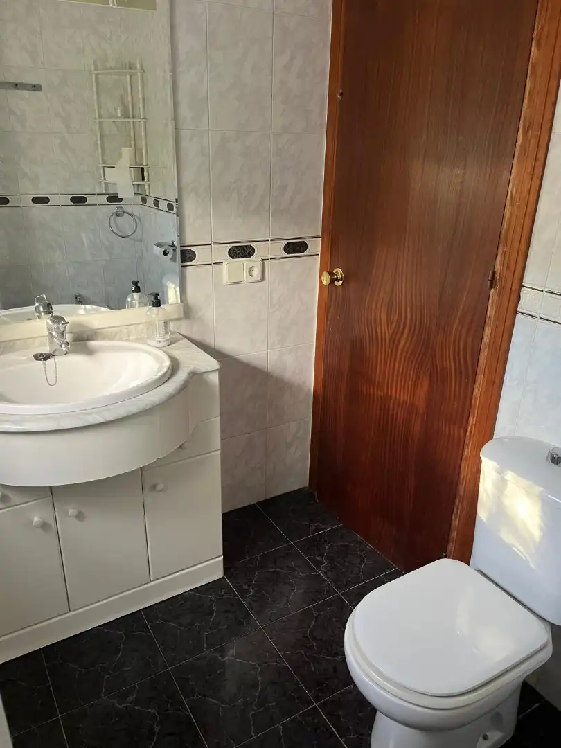Baño de Casa o chalet de alquiler en Alhaurín El Grande con Jardín privado, Terraza y Amueblado