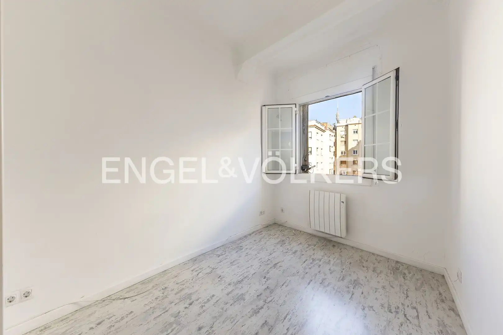 Habitación de Ático en venta en Barcelona con Calefacción, Terraza y Balcón