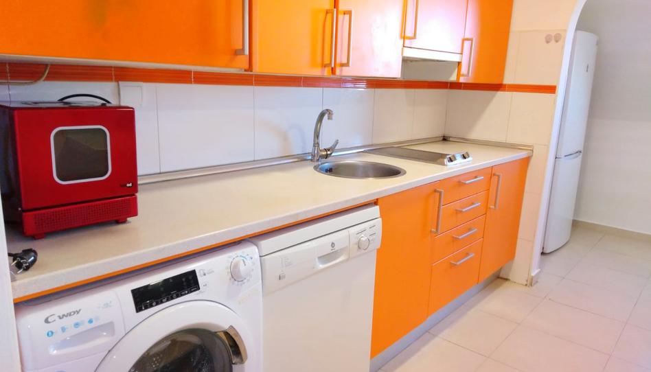 Foto 1 de Apartament de lloguer a Calle Carabaña, Ensanche, Madrid