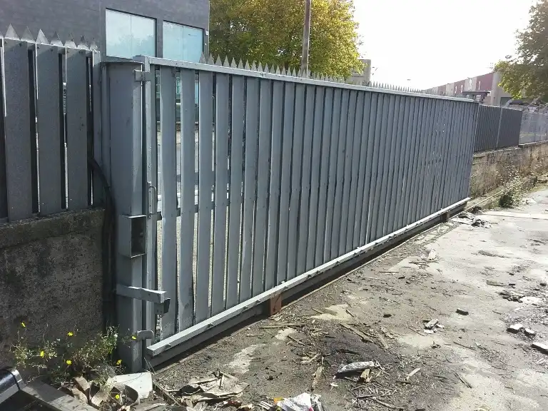 Industrial building for sale in C/ Miravalles, imagen 4
