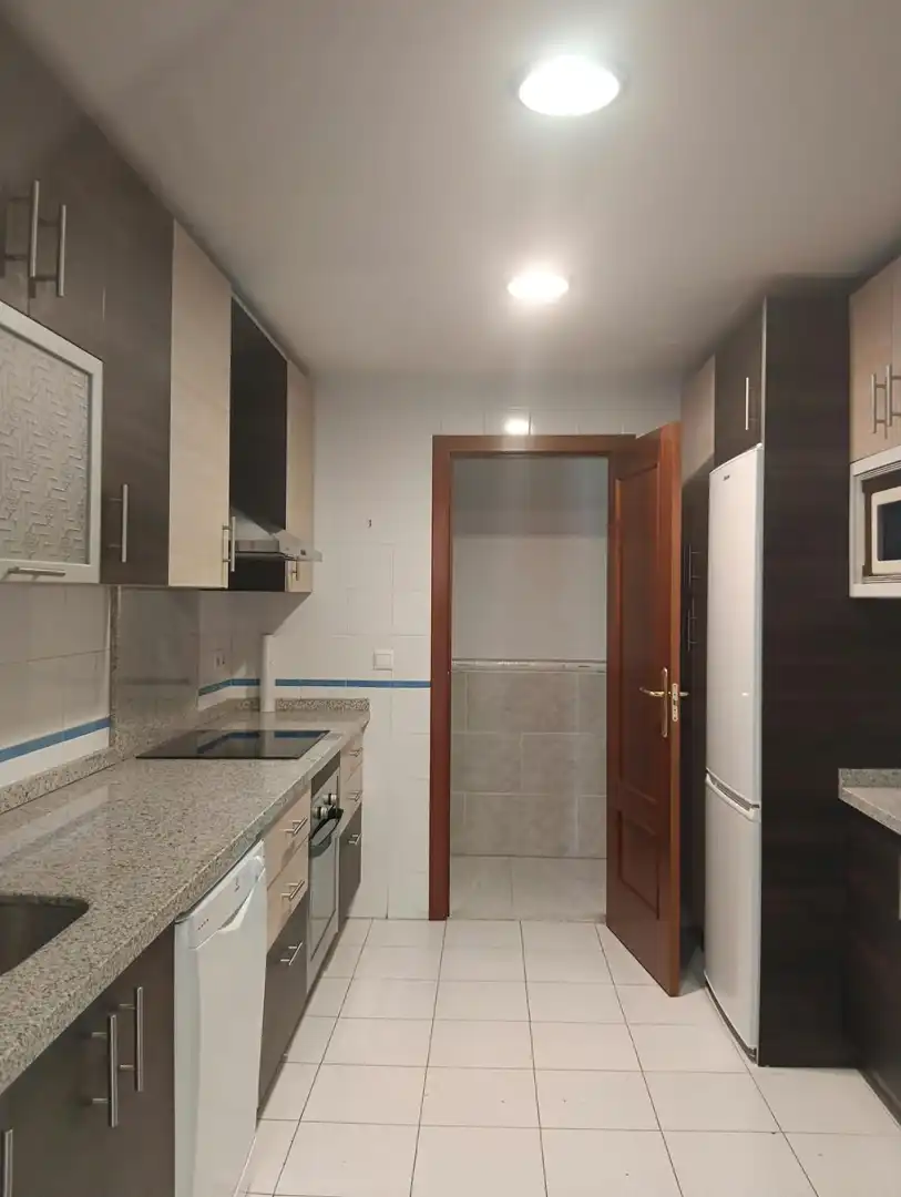 Kitchen of Flat for rent in Granada  with Air Conditioner, Heating and Terrace