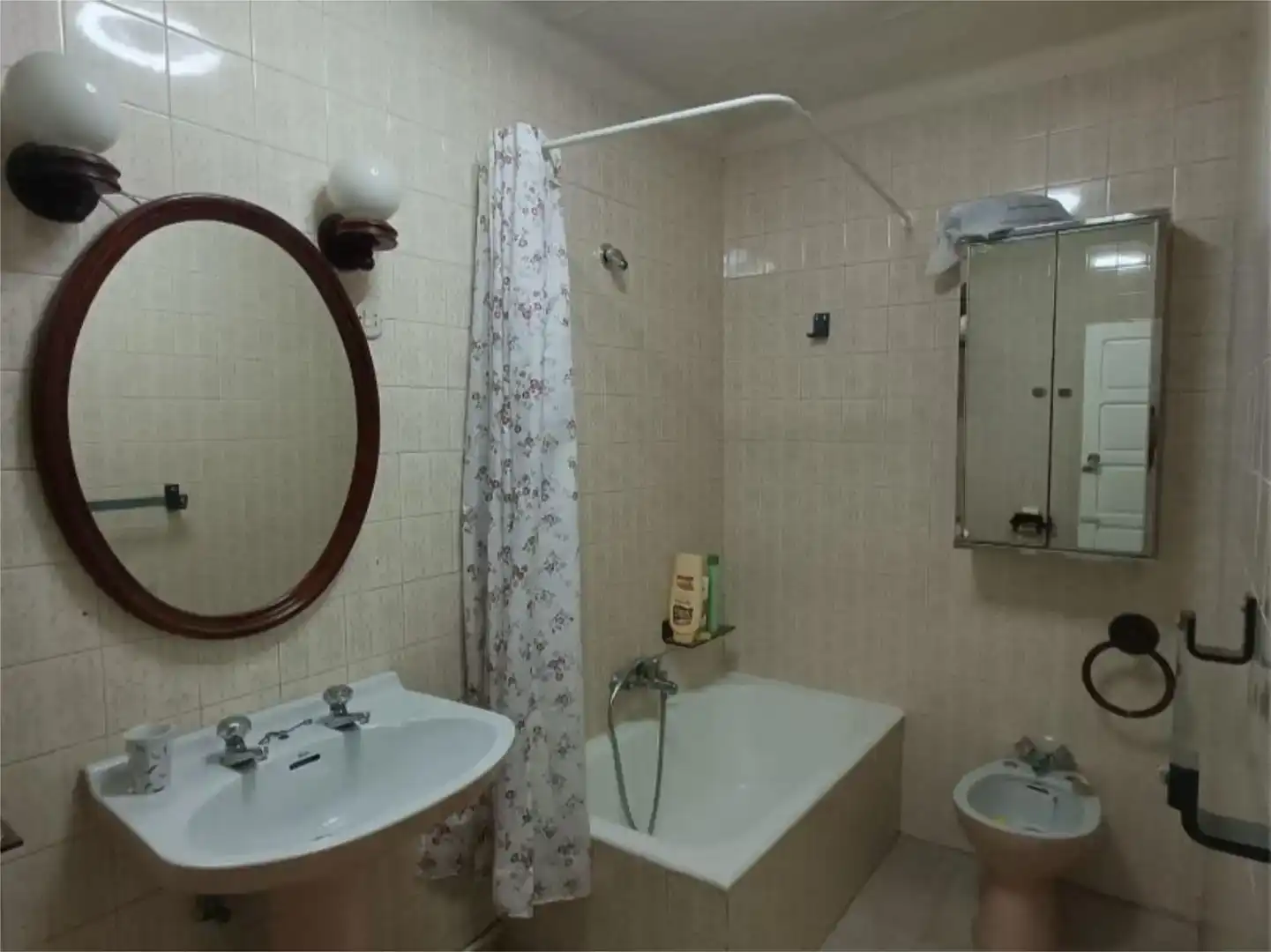Bathroom of Country homes for rent in Somiedo  with Private garden, Parquet flooring and Storage room