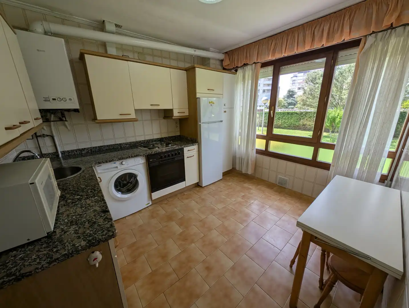 Kitchen of Flat for sale in Laredo  with Heating, Private garden and Terrace