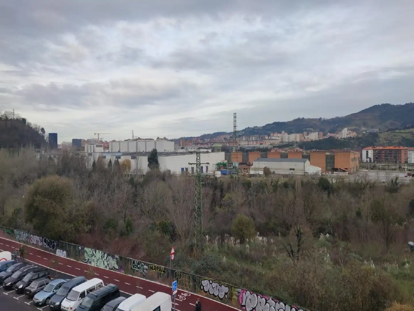 Vista exterior de Piso en venta en Basauri 