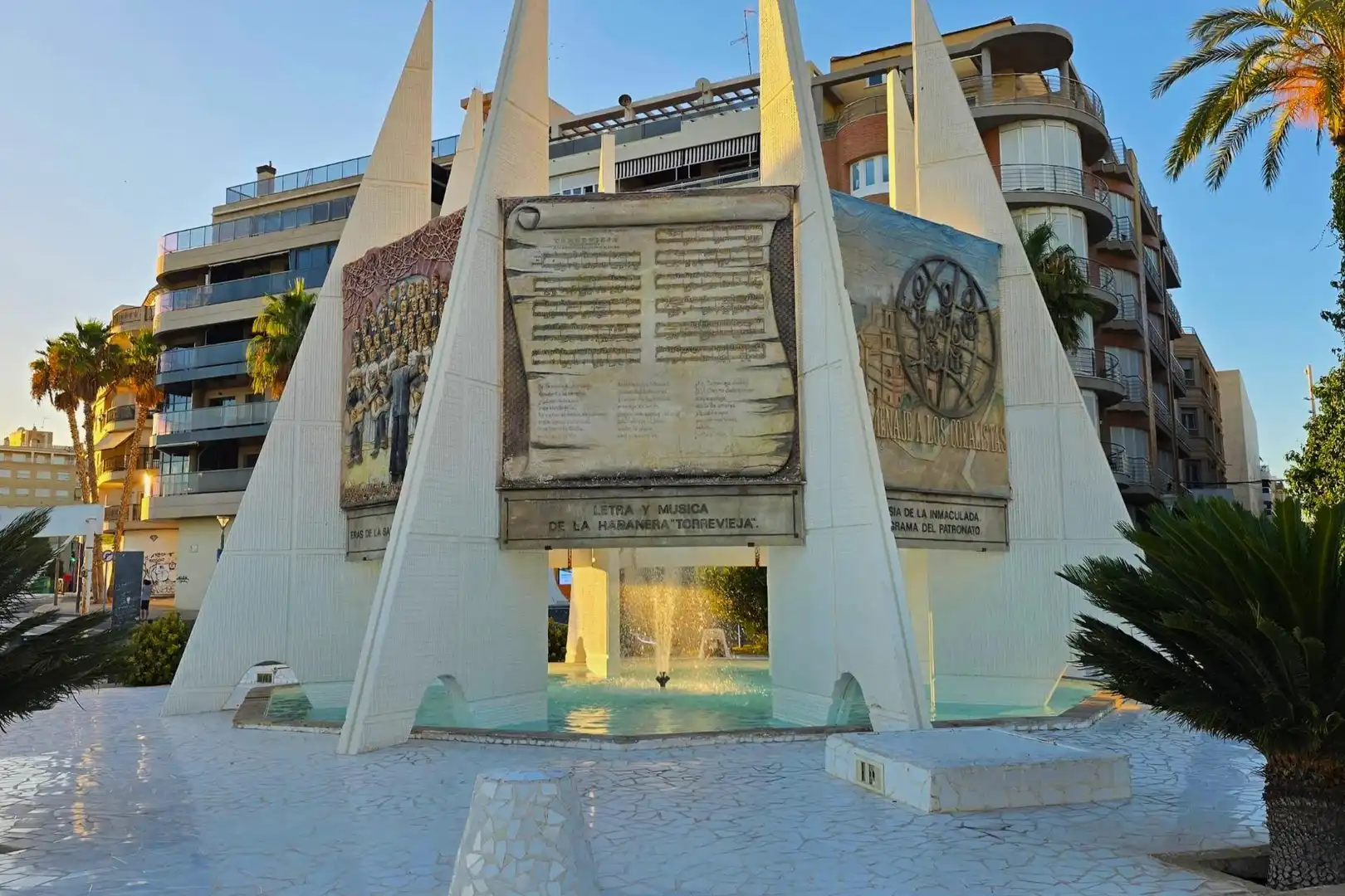 Vista exterior de Apartament en venda en Torrevieja amb Aire condicionat, Calefacció i Terrassa