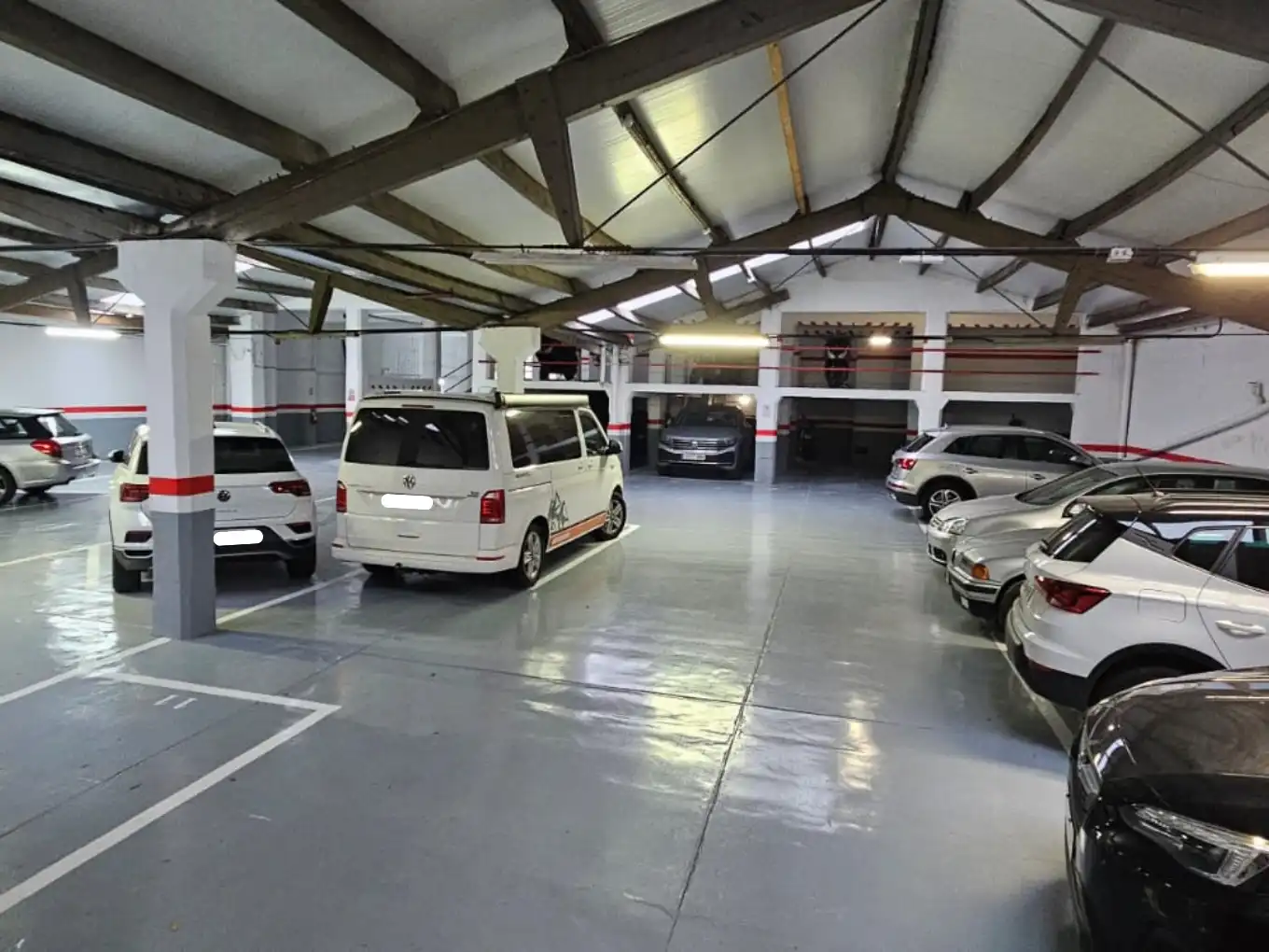 Parking de Garaje de alquiler en Barcelona con Alarma