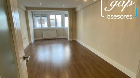 Foto 2 de Pis de lloguer a Del Poeta Diego Jesus Jimenez, Centro, Cuenca