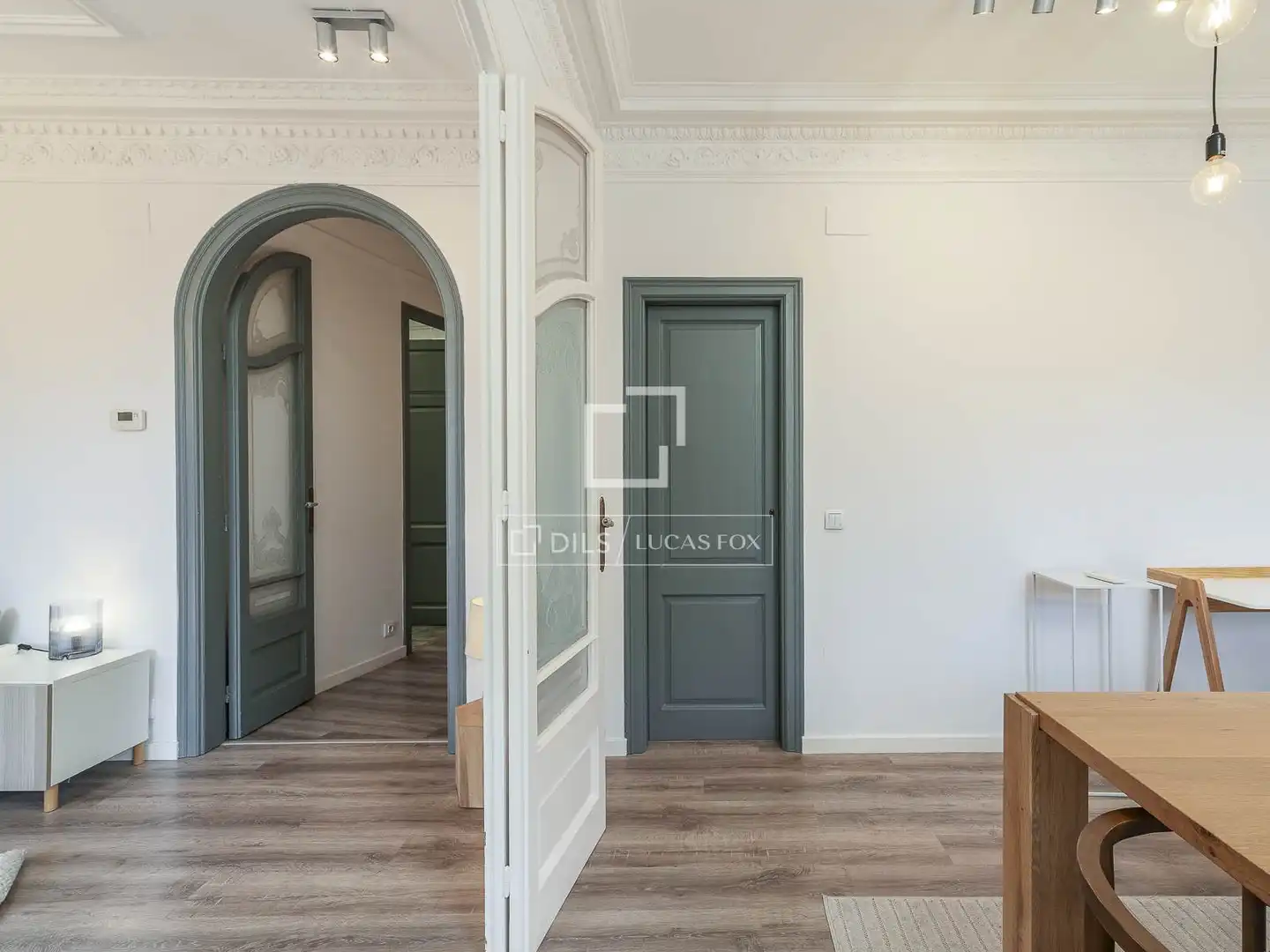 Flat for sale in Barcelona  with Air Conditioner, Terrace and Furnished