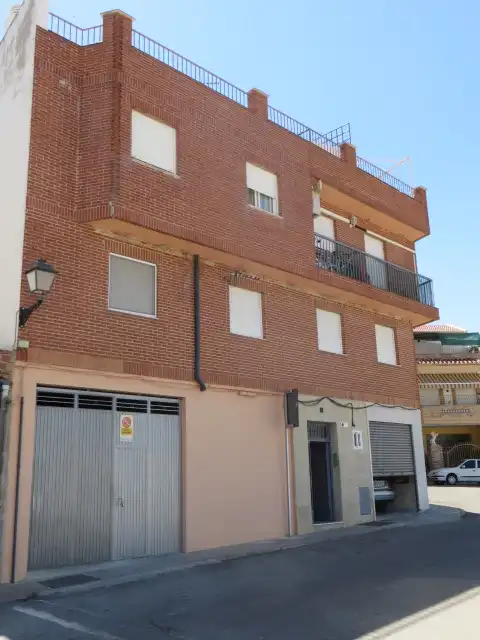 Vista exterior de Piso en venta en Jaén