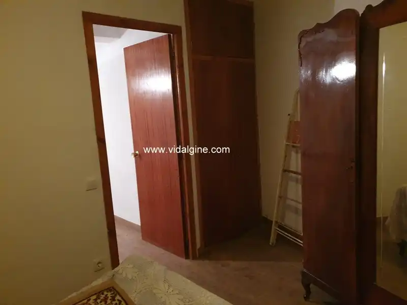 Habitación de Piso en venta en Castelló de Farfanya con Amueblado