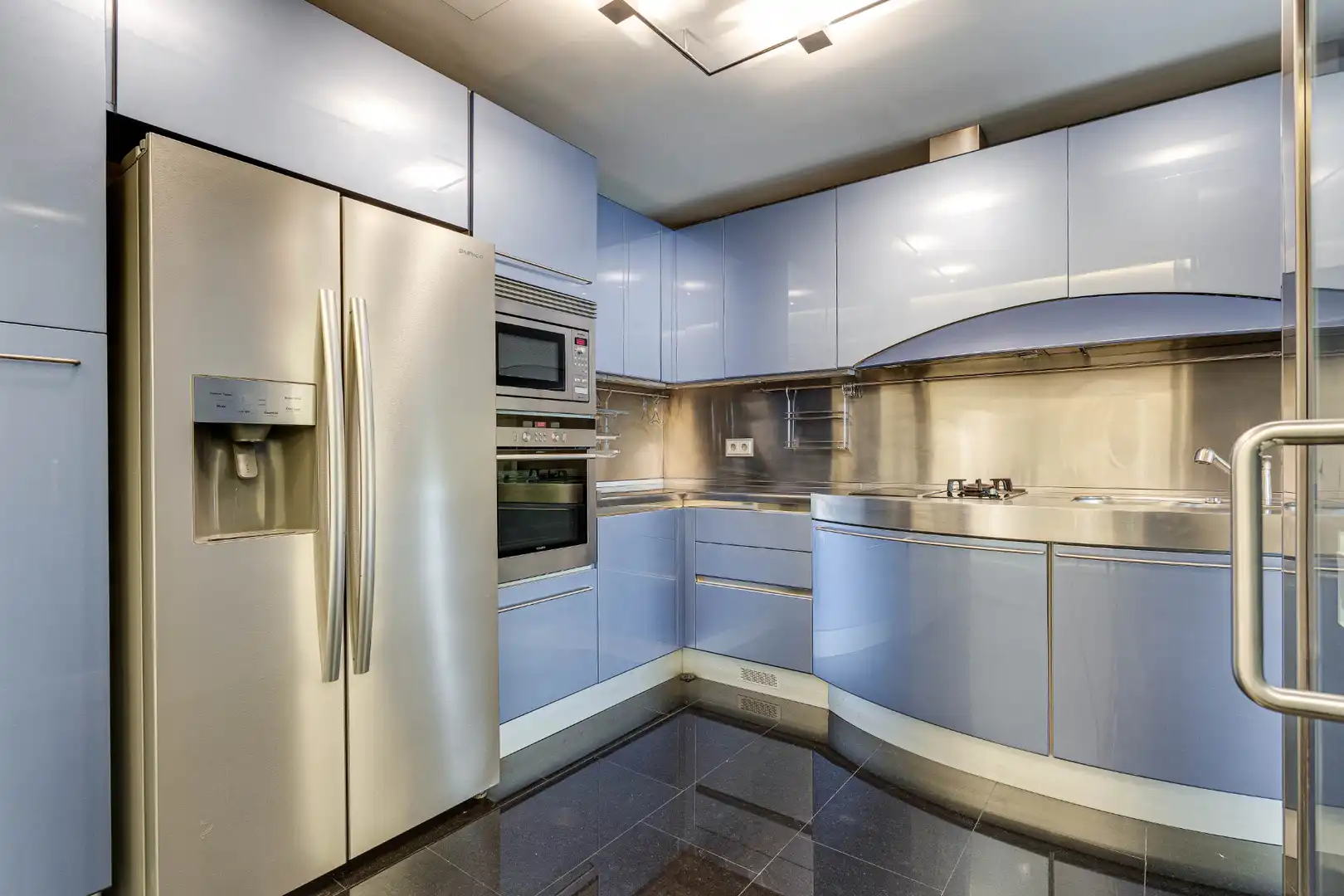 Cocina de Casa adosada en venta en Barcelona con Aire acondicionado, Calefacción y Jardín privado