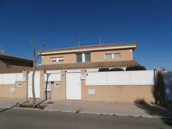 Maison jumelée avec terrasse à vendre à Carrer Montserrat Roig