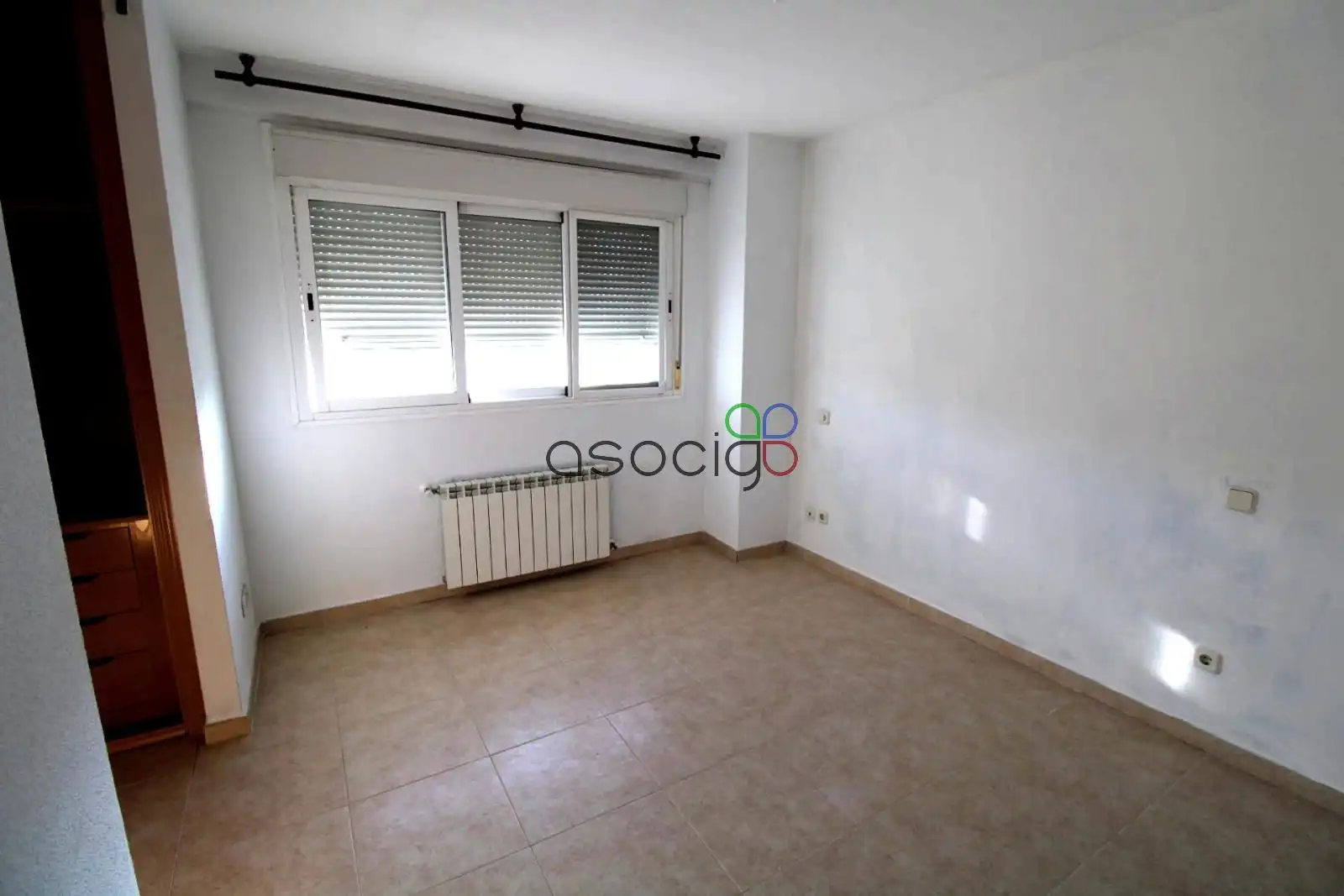 Habitación de Casa adosada en venta en Azuqueca de Henares con Calefacción