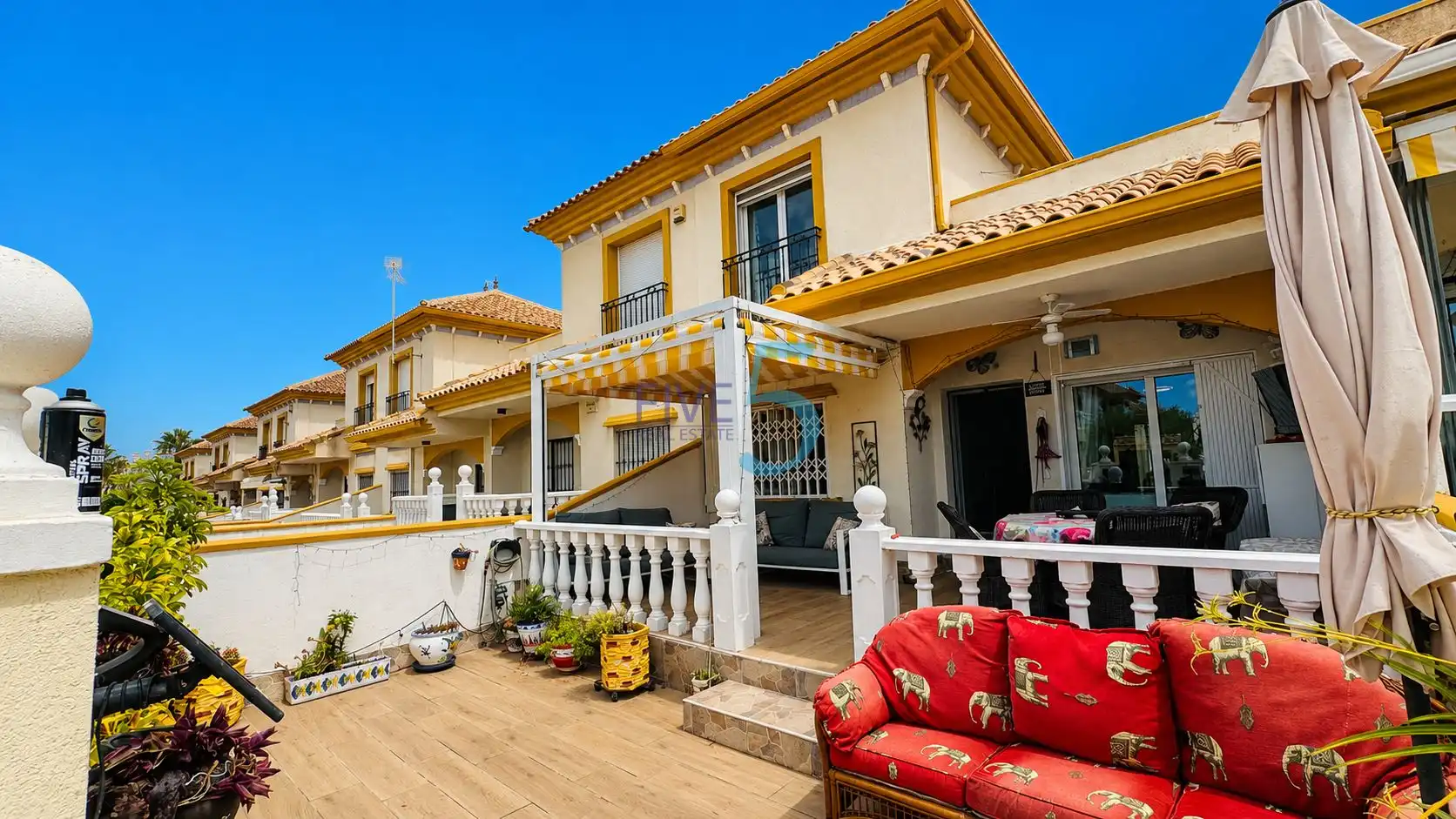 Reihenhaus mit Terrasse zum Verkauf in Orihuela Costa