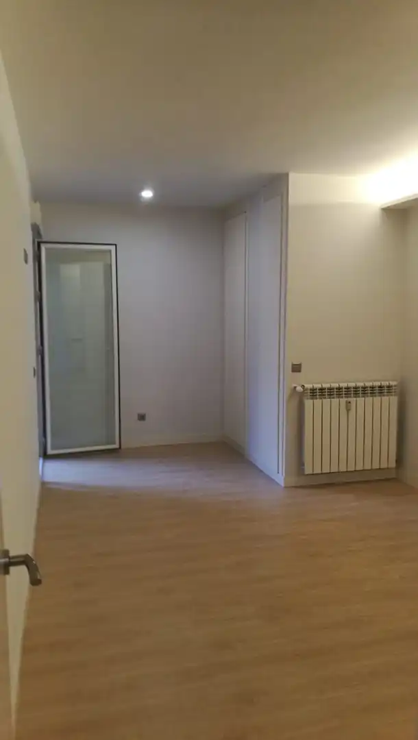 Bedroom of Flat for rent in Madrid  with Air Conditioner, Heating and Parquet flooring