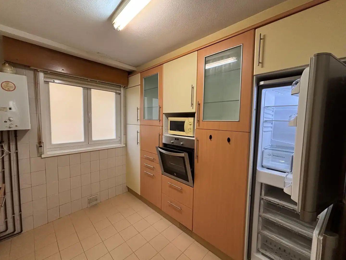 Kitchen of Flat for rent in Santiago de Compostela   with Furnished, Oven and Washing machine
