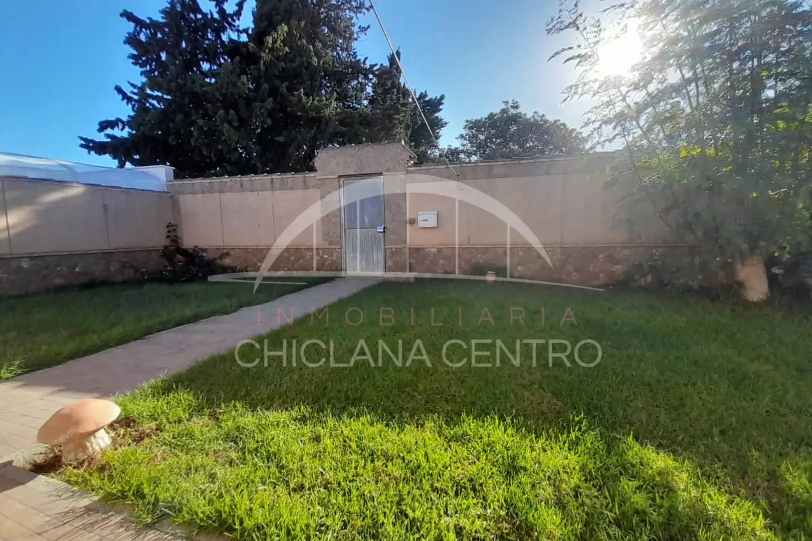 Jardí de Casa o xalet en venda en Chiclana de la Frontera amb Jardí privat, Traster i Piscina