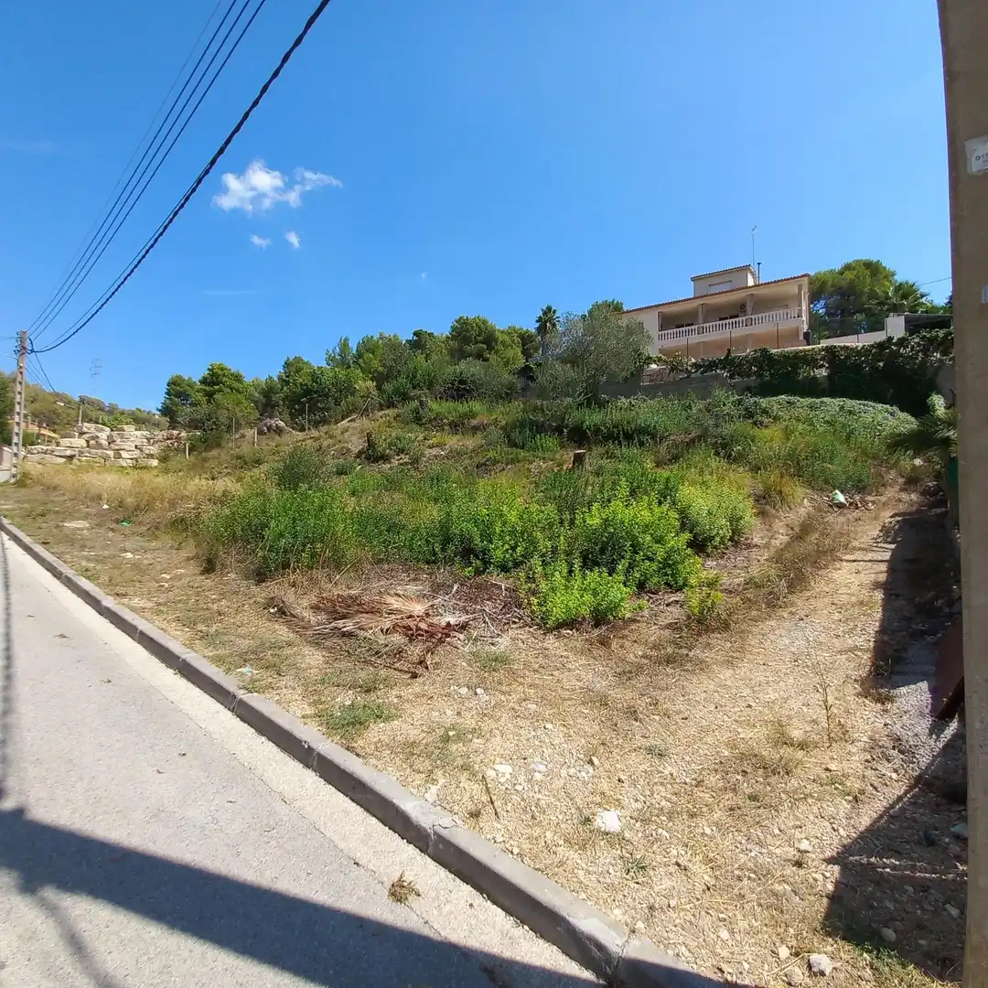 Residential land for sale in Carrer de la Merla 4