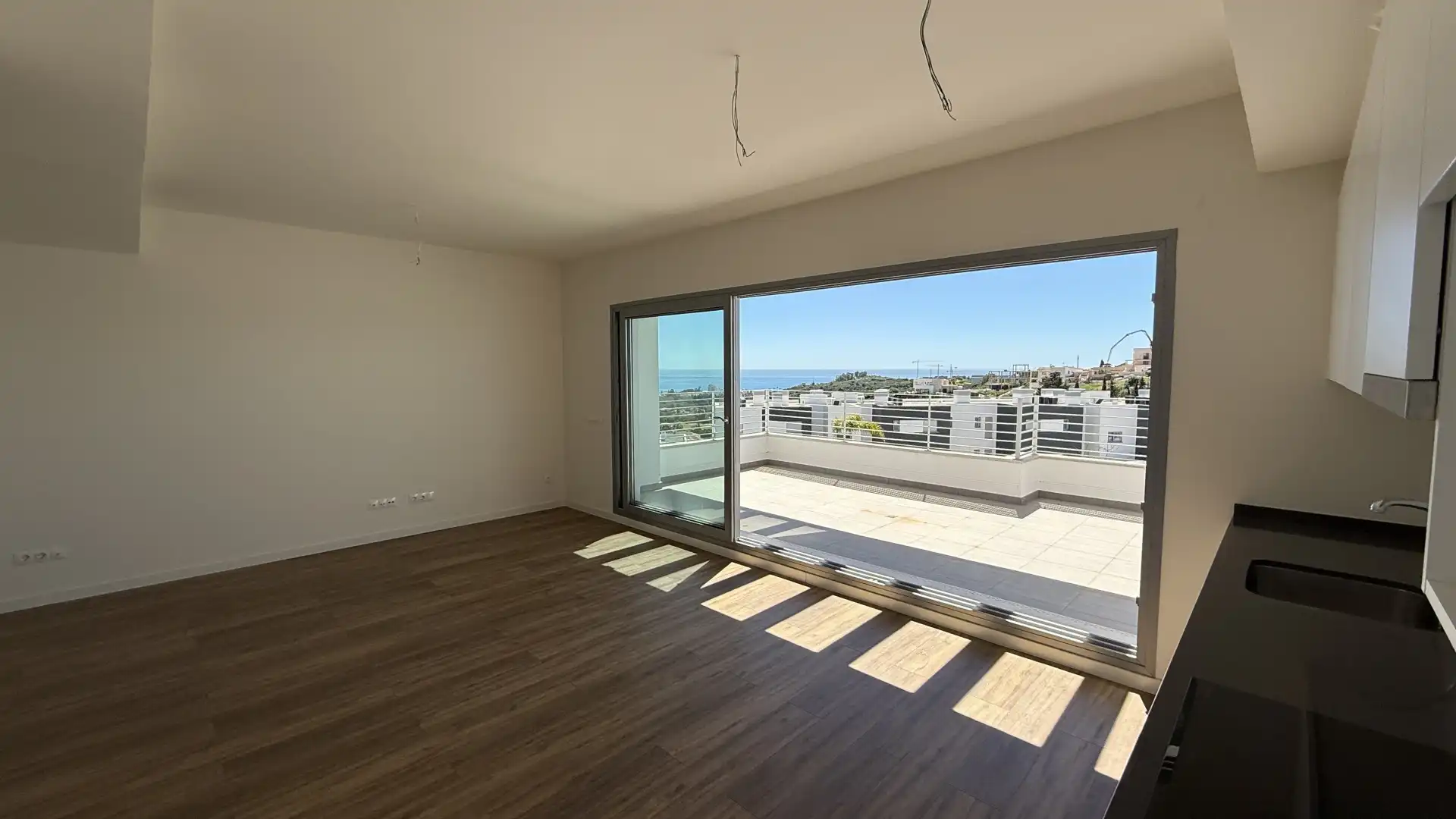 Sala de estar de Ático de alquiler en Estepona con Aire acondicionado, Calefacción y Terraza