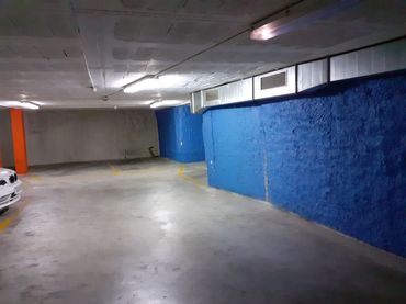 Einzelparkplatz zum Verkauf in Centre Vila