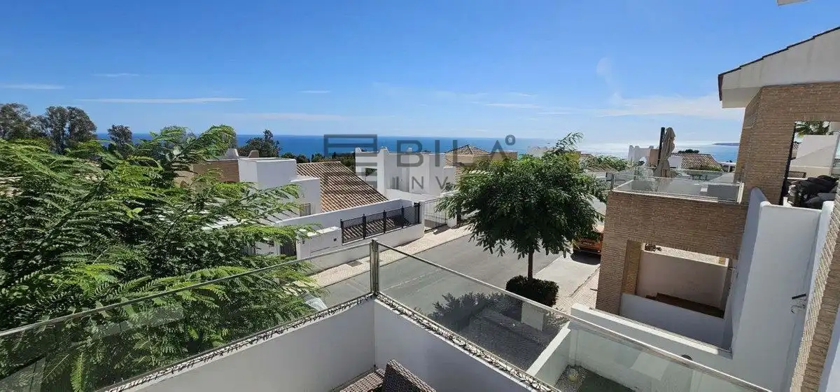 Chalet con piscina en venta en de la Estacion, imagen 6