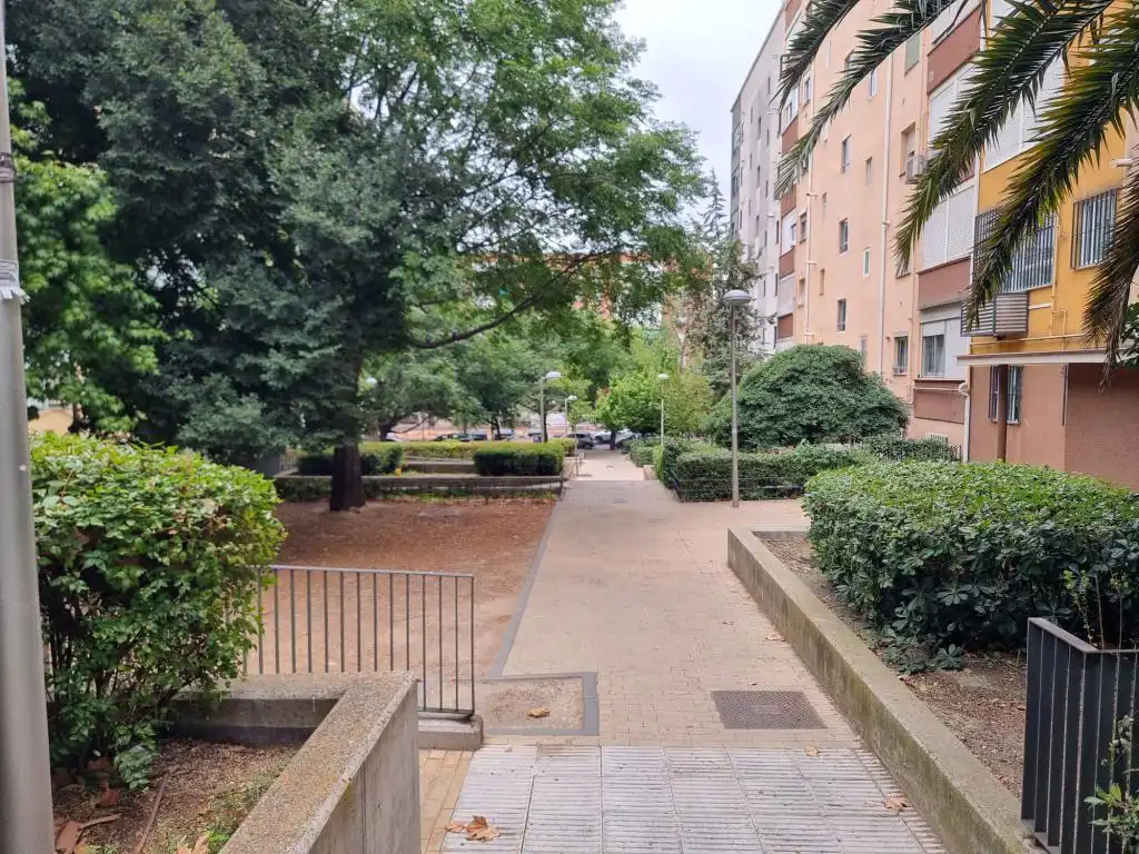 Piso para entrar a vivir con ascensor y tres dormitorios., Bild 2