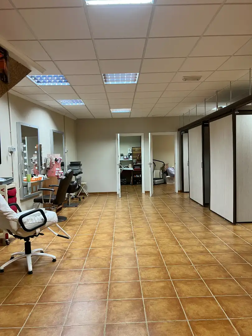 Local comercial en venda a Villafranca de los Caballeros, imagen 2