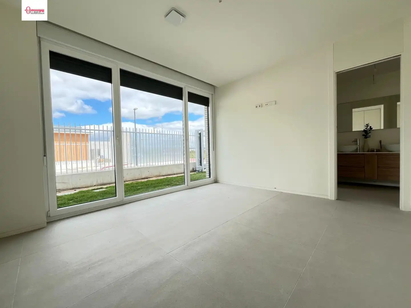 Dormitori de Casa o xalet en venda en Burgos amb Calefacció, Jardí privat i Terrassa