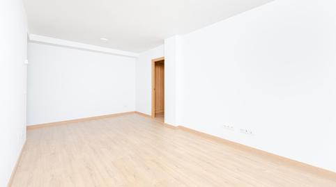 Photo 3 of Flat to rent in Estación de Chamartin, 8, San Crispín - La Estación Consorcio, Colmenar Viejo