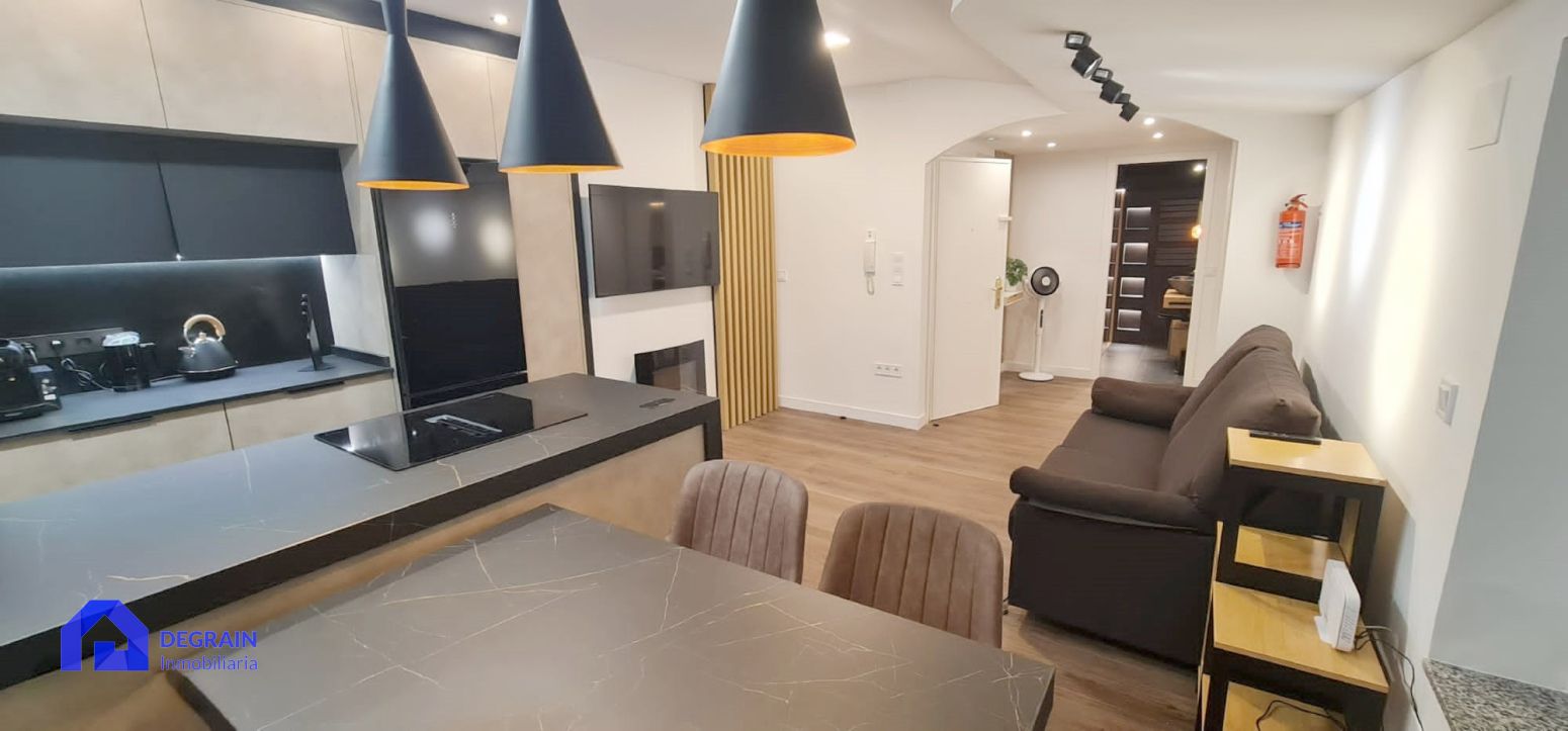 Sala de estar de Piso de alquiler en Oviedo  con Calefacción y Amueblado