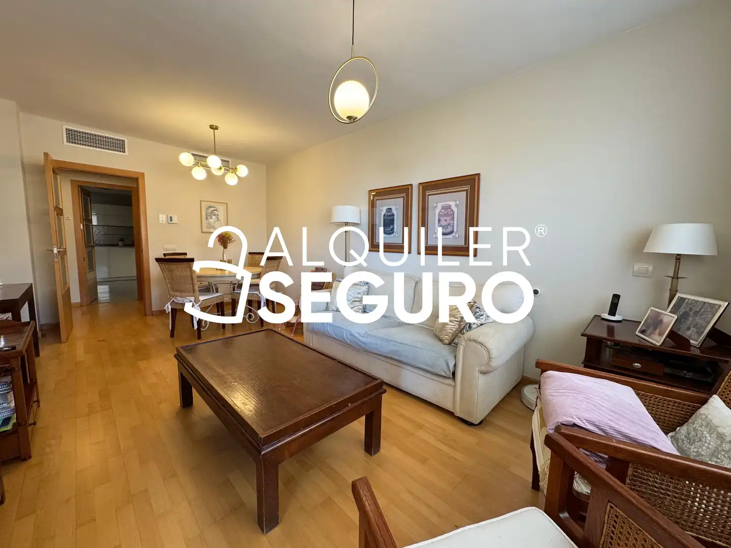 Vista exterior de Pis de lloguer en Torremolinos amb Aire condicionat, Terrassa i Piscina