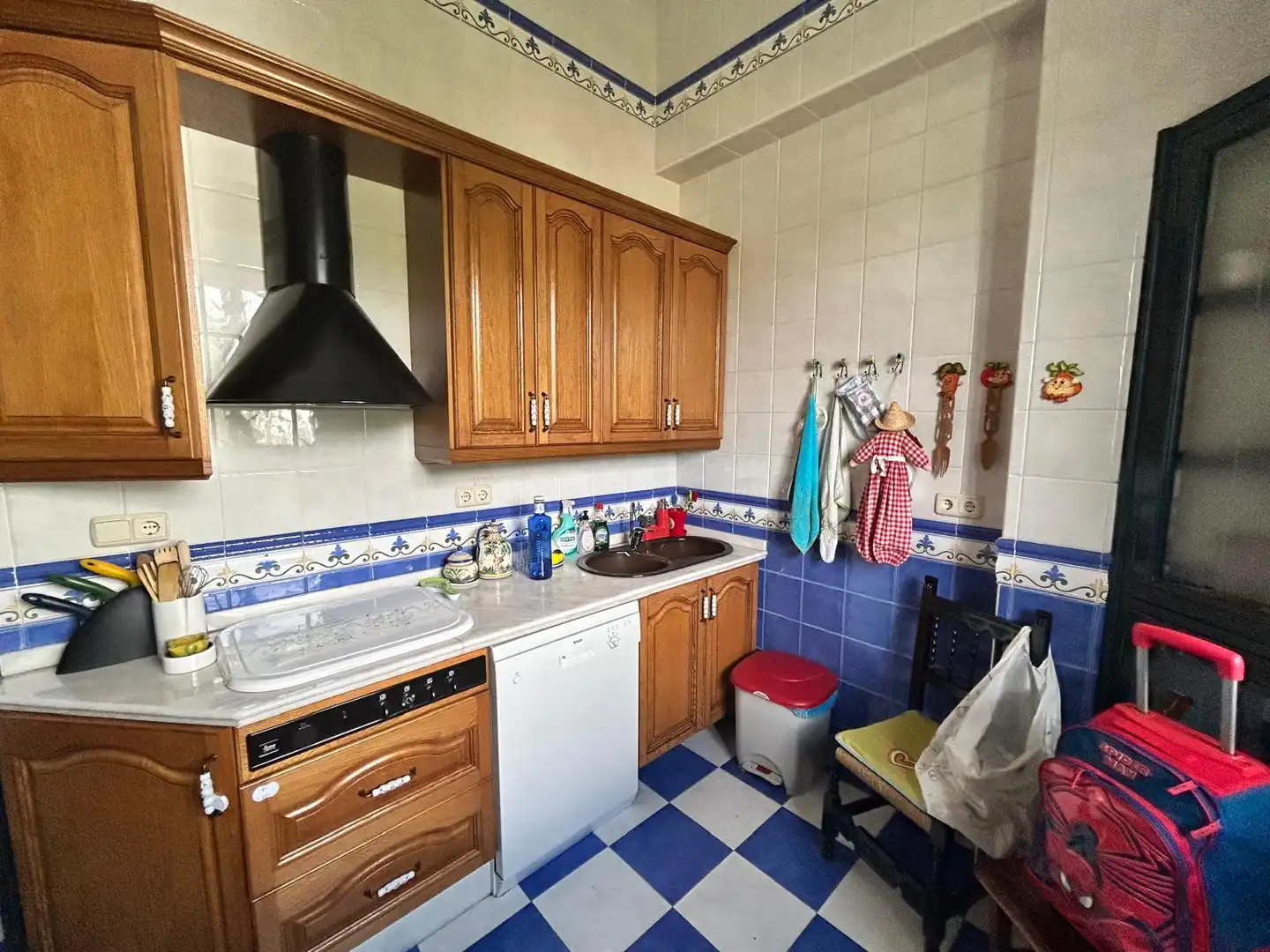 Cuina de Finca rústica en venda en Medellín amb Jardí privat, Terrassa i Traster