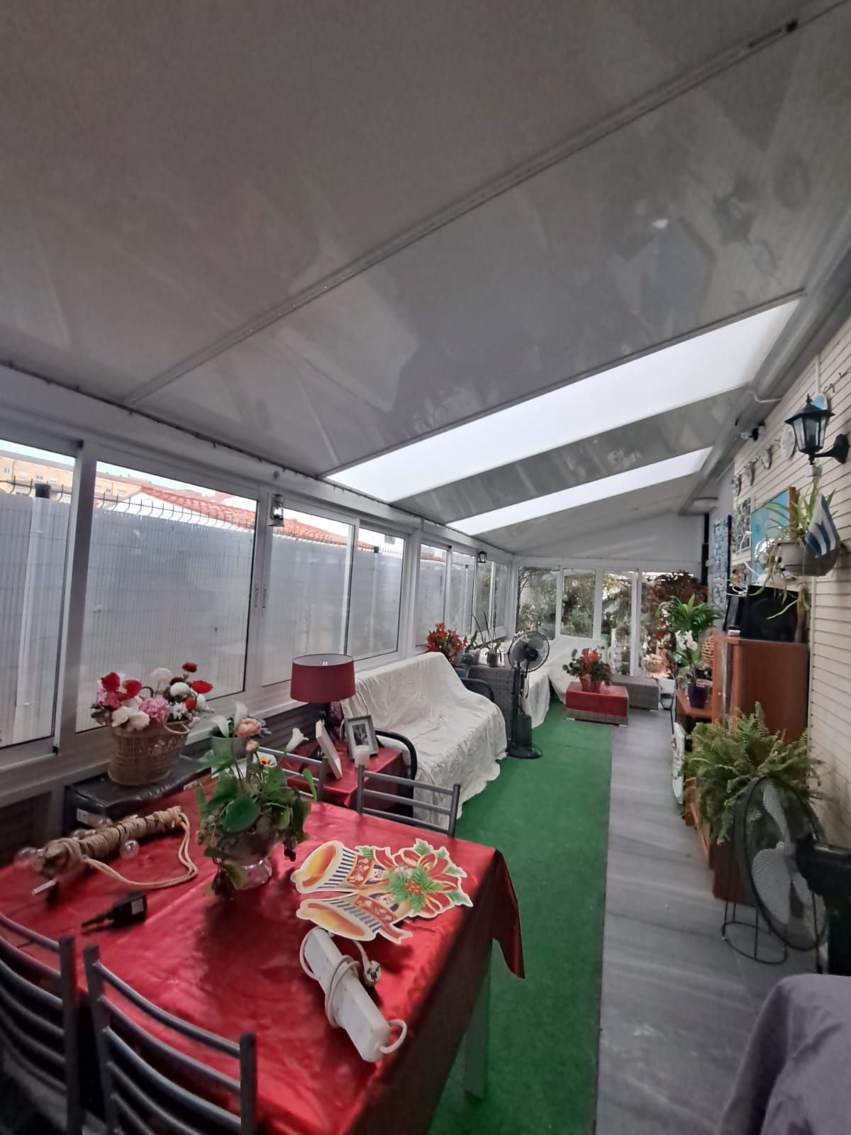 Terrassa de Casa adosada en venda en Castellón de la Plana / Castelló de la Plana amb Aire condicionat, Jardí privat i Parquet